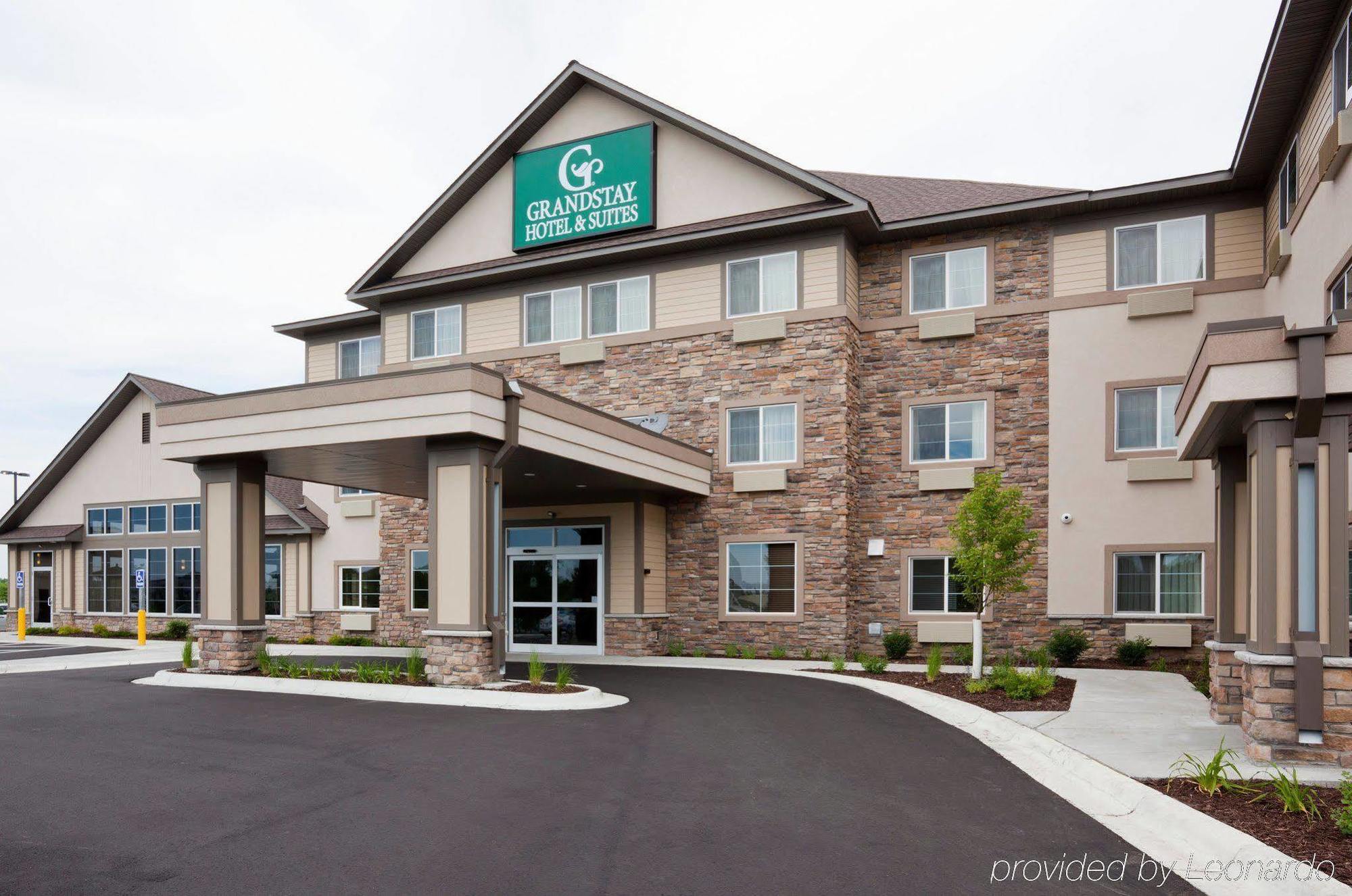 Grandstay Hotel & Suites Delano Extérieur photo