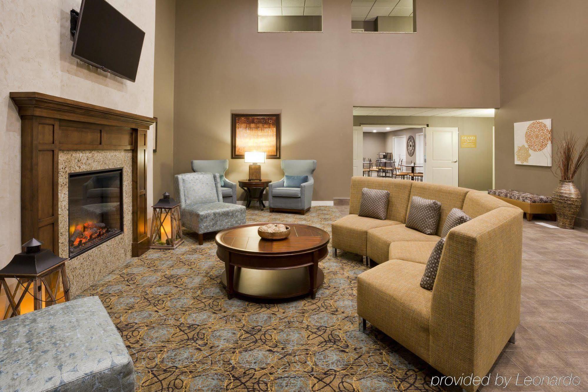 Grandstay Hotel & Suites Delano Extérieur photo