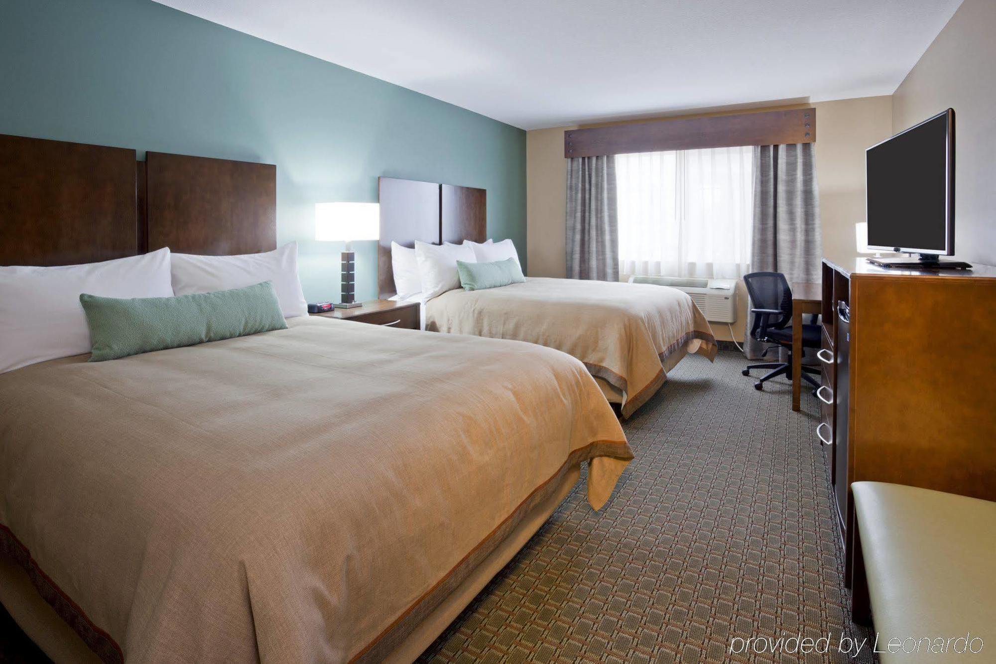 Grandstay Hotel & Suites Delano Extérieur photo